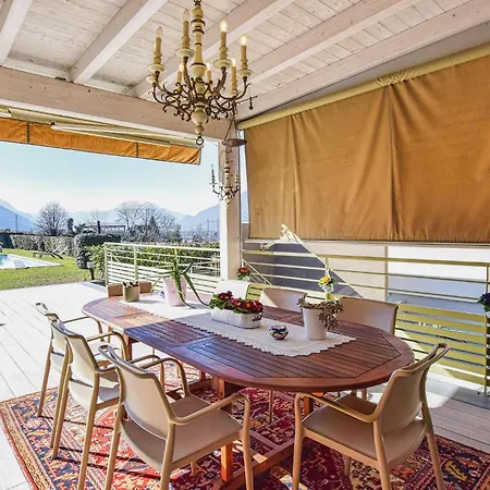 Gorgeous In Gianico *